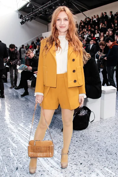 Look 4